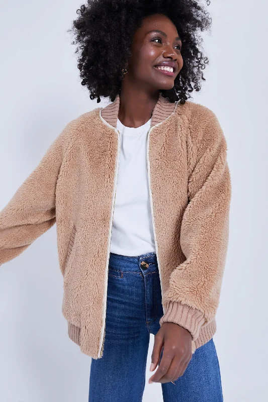 Street Style Suit Chanterelle Ella Long Line Sherpa Bomber