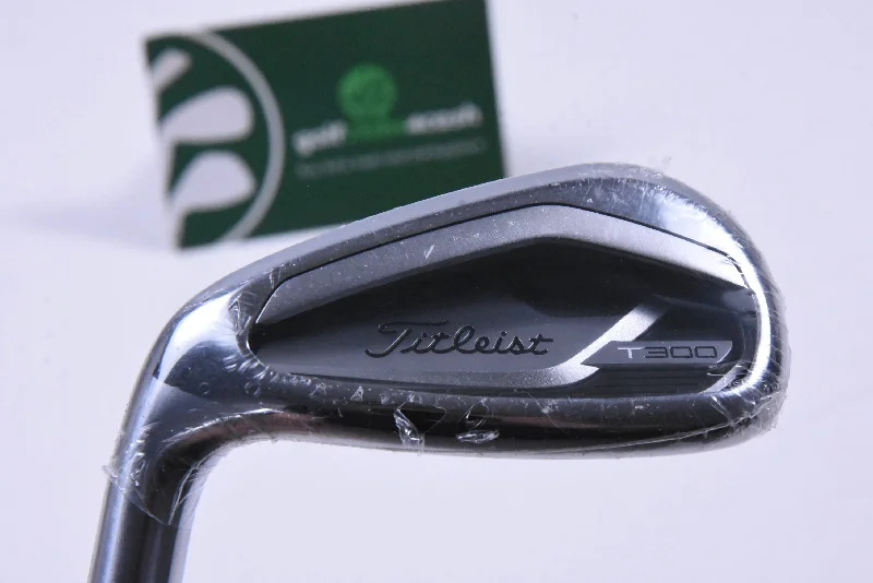 Cozy Fit Wear Left Hand Titleist T300 2021 Pitching Wedge / 43 Degree / Stiff Flex Project X