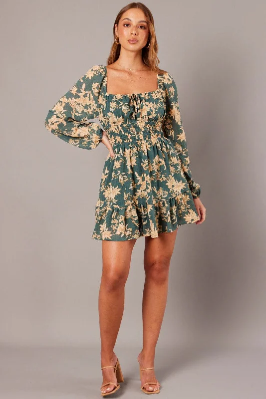 Simple Comfort Green Floral Fit and Flare Dress Long Sleeve Ruched Bust