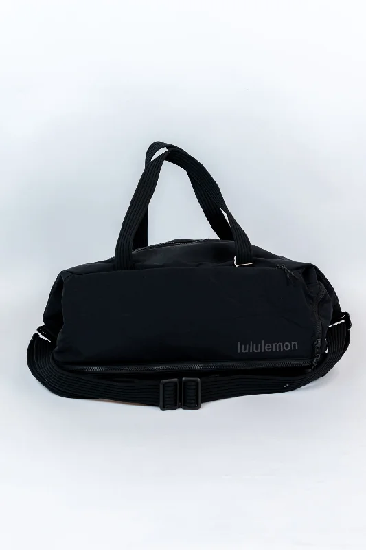 Carefree Gym Duffle Bag | Black
