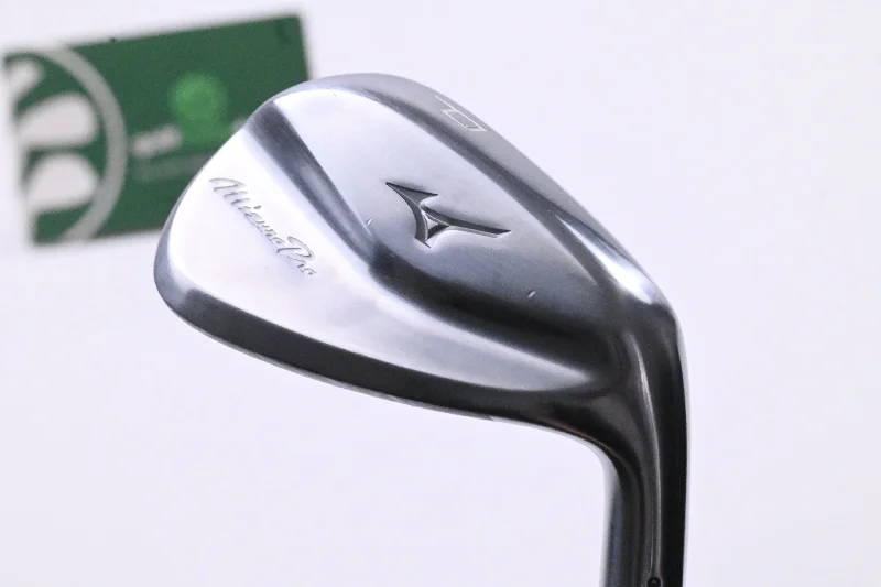 Romantic Data Mizuno Pro 241 Pitching Wedge / 46 Degree / X-Flex Dynamic Gold X100 Shaft
