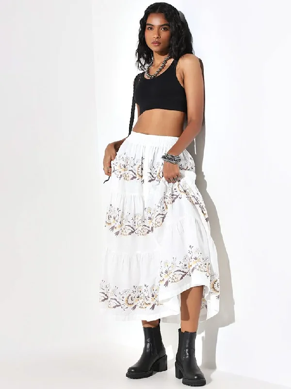 Celebrity Style Bombay Paisley White A-Line Printed Cotton Tiered Skirt