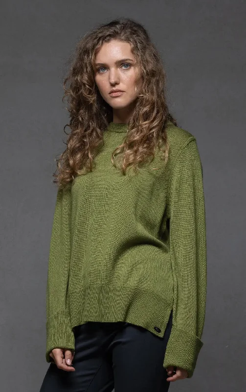 Leisure Travel 7GG MERINO CUFF KNIT