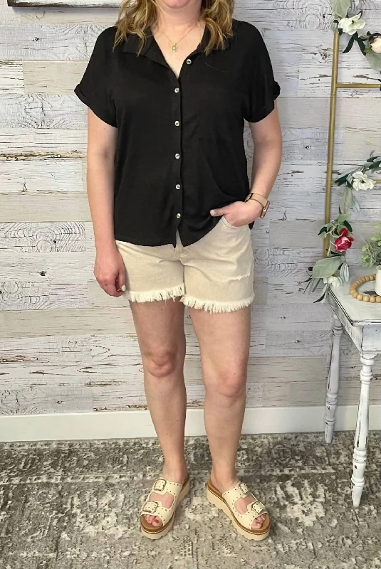 Fresh And Capable Jane Shorts In Tan