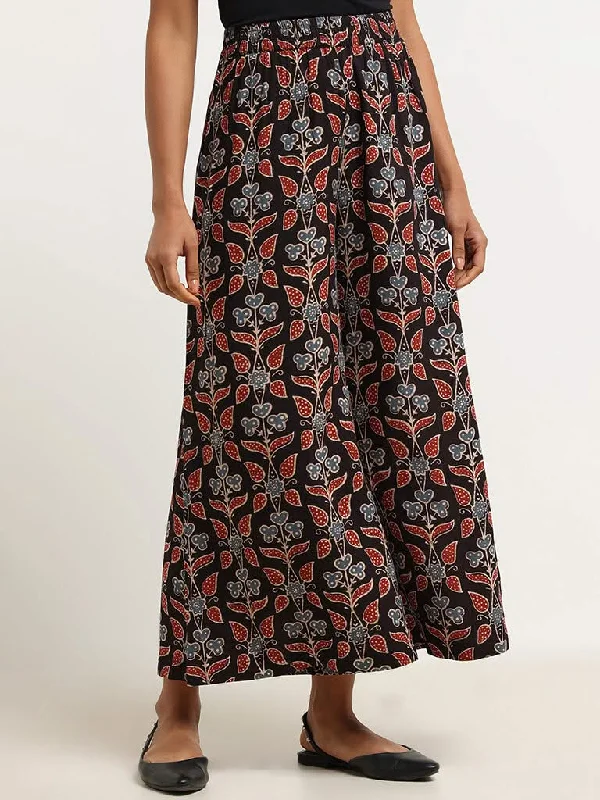 Low-key Luxury Utsa Black Printed Palazzos