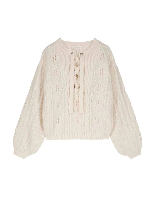 Sports Fitness Wear Women's Cozy Beja Sweater In Cream
