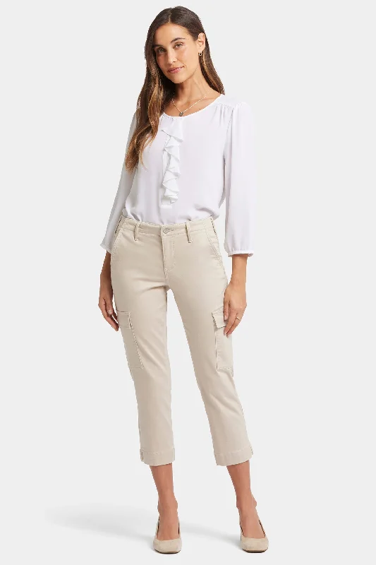 Multifunctional Style Sheri Crop Jeans - Feather