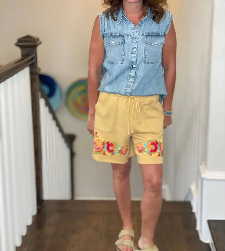 Street Style Pablo Shorts In Yellow