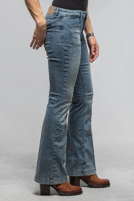 Sports Fashion MAC Boot Pocket in River Blue Random Wash