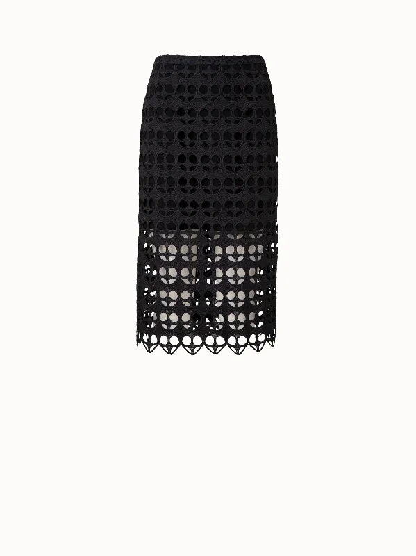 Layered Comfort Dot Cut-Out Embroidery Pencil Skirt