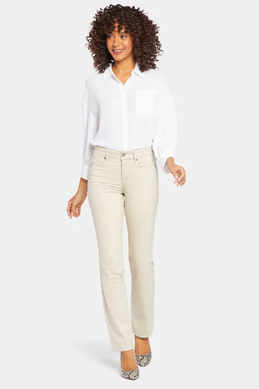 Lounge Chic Marilyn Straight Jeans - Feather