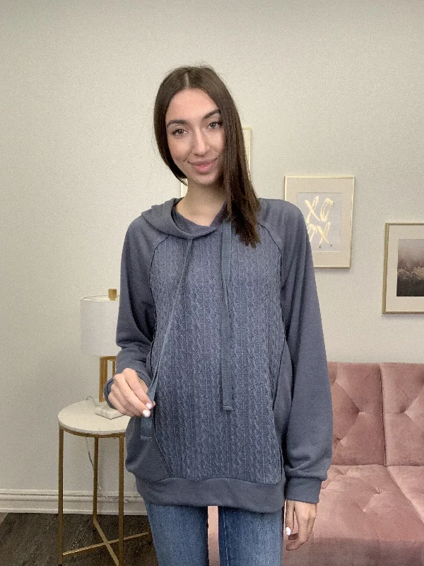 Minimal Comfort Up Front Women's Classic Cable Knit Hoodie