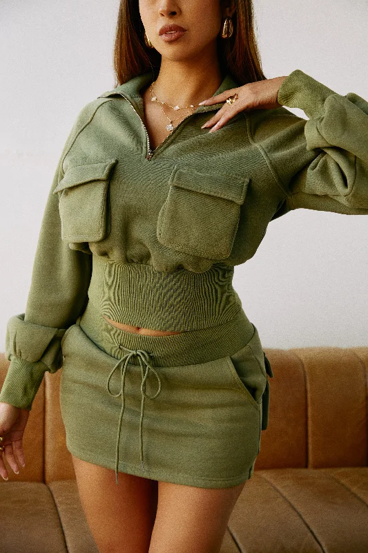 New Products Unbothered Quarter Zip Cargo Sweater - Green